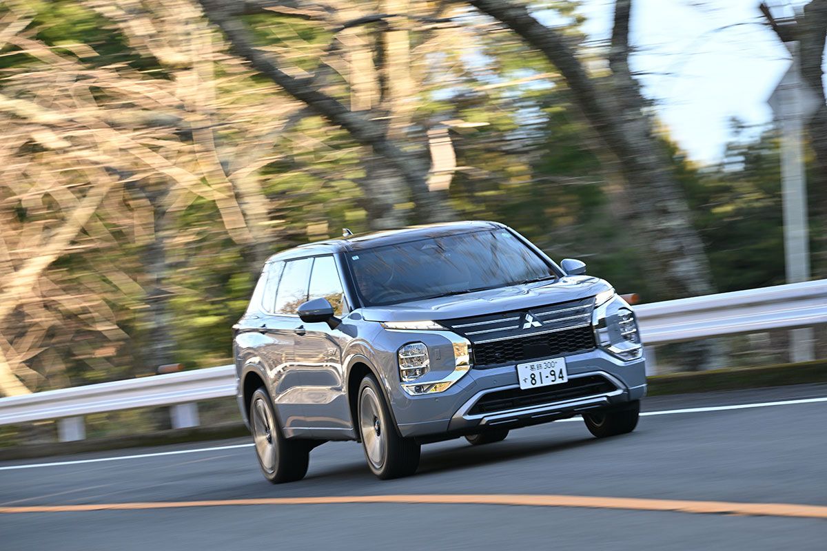 8位  三菱 アウトランダーPHEV