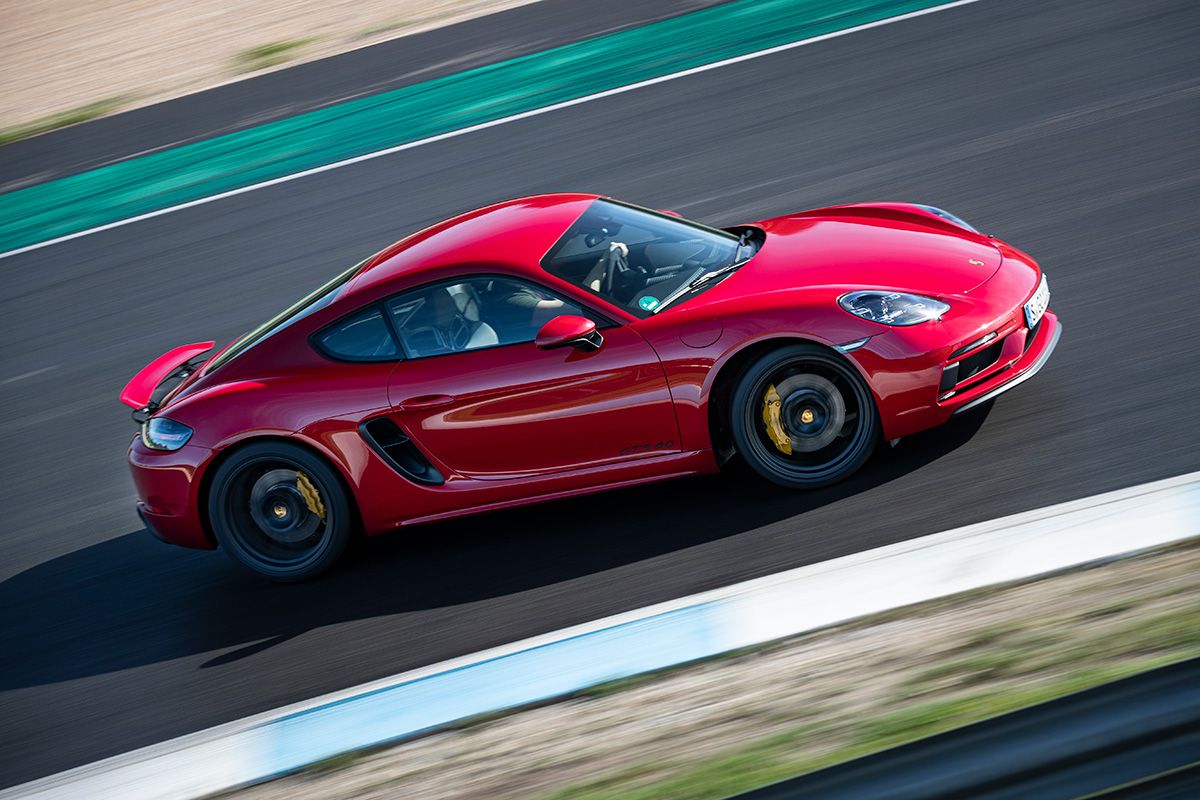 5位 ポルシェ 718 ケイマン GTS 4.0