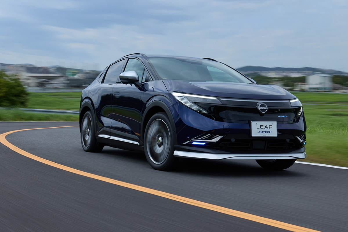 湘南の海を感じさせるブルーがおしゃれ！3代目日産リーフ「AUTECH