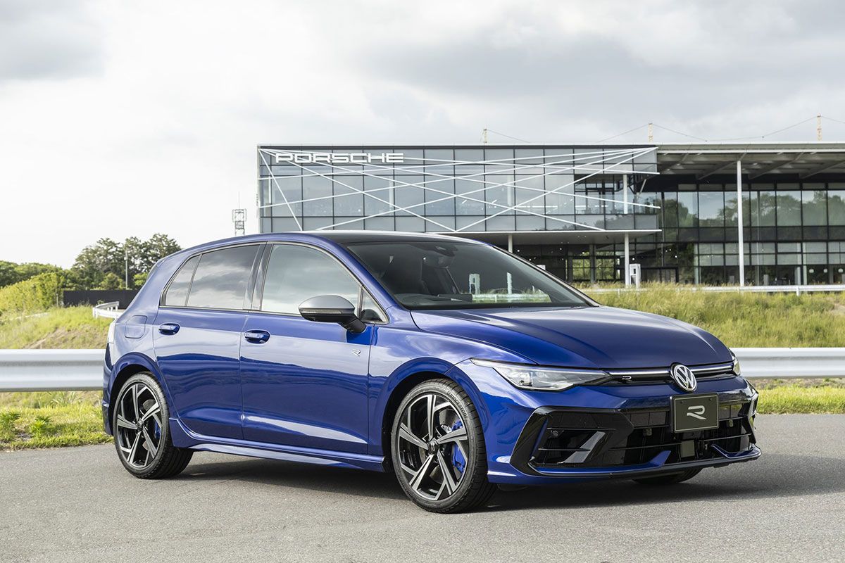 3位 フォルクスワーゲン・ゴルフ(GTI、R含む)