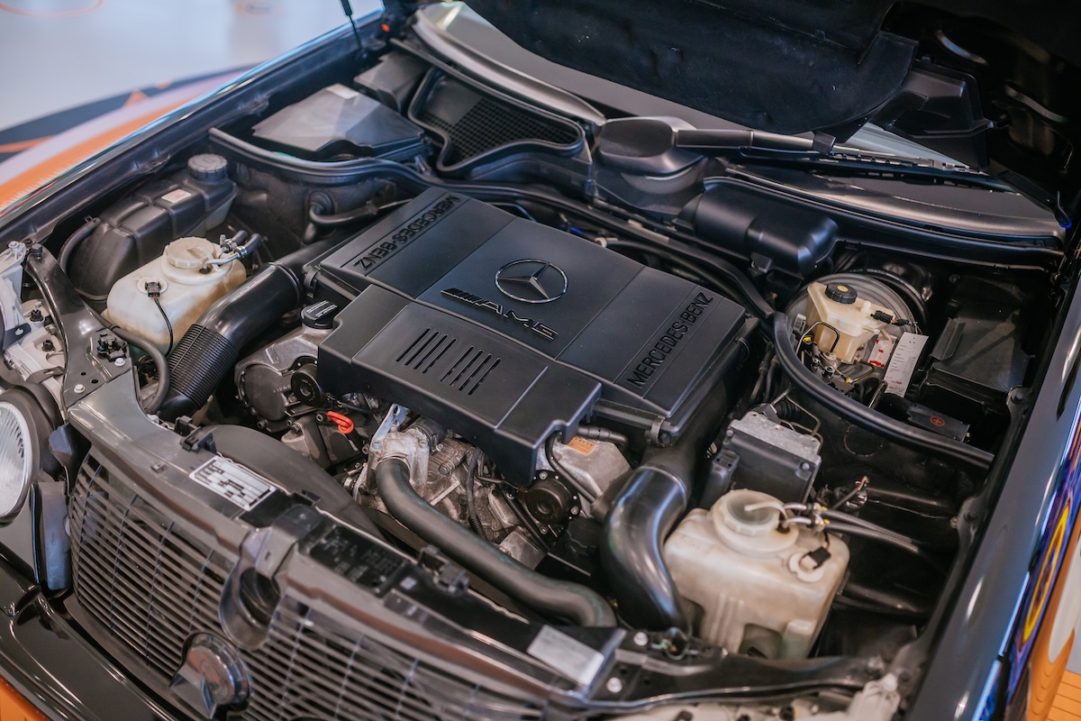 最強の“W210”を憶えていますか？【わずか世界限定200台＆日本上陸60台