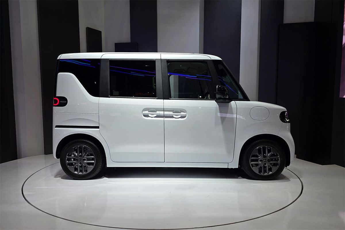 日本市場に向けて開発された軽EV「RACCO(ラッコ)」