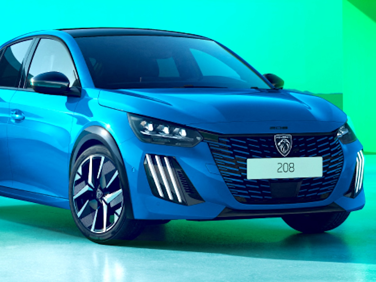 プジョー208にもハイブリッドが【398万円】軽快なコンパクトに宿る最新