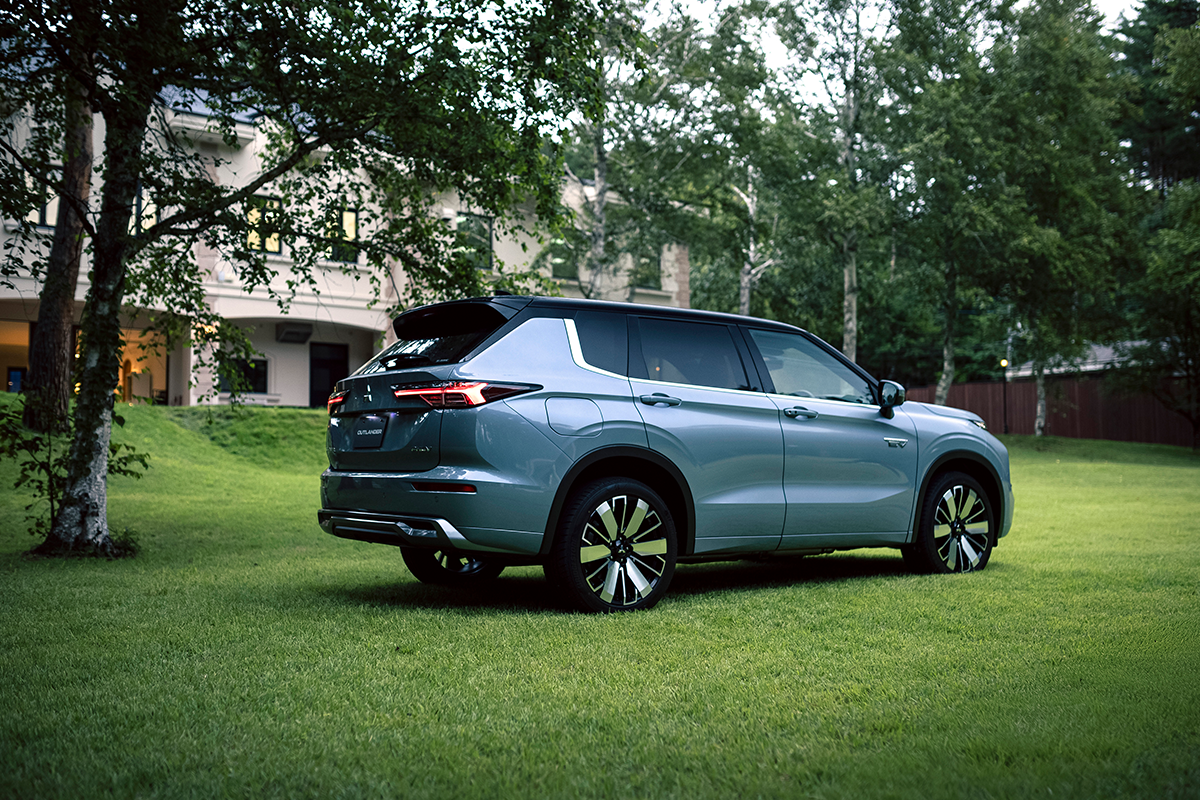 アウトランダーPHEV(一部改良前)