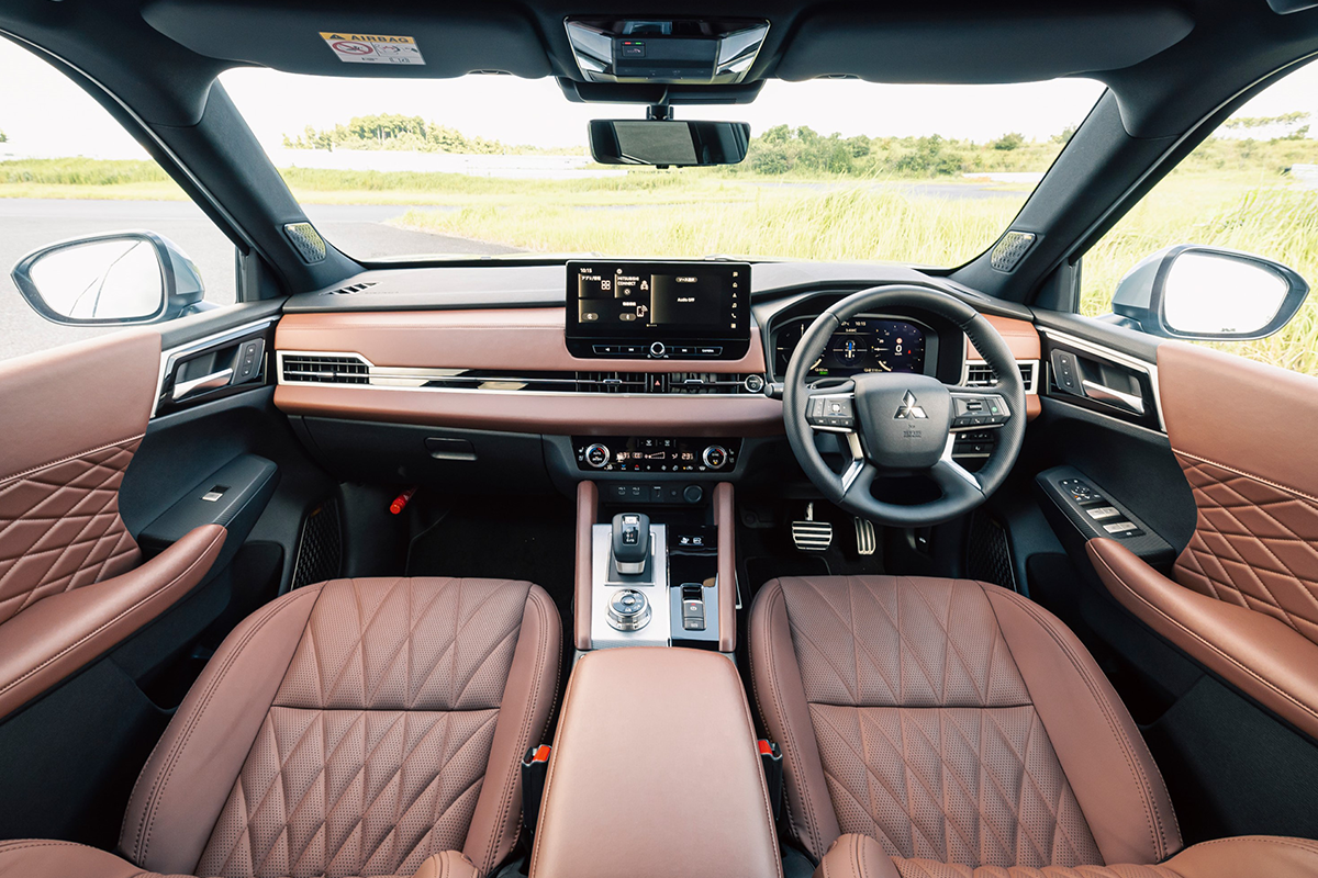 アウトランダーPHEV(一部改良前)