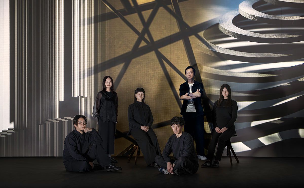 LIXILのインハウスデザイナーたち。これからのLIXILを担う若き戦力として、今回のインスタレーションなど、柔軟な発想で新たなるデザイン創出に挑戦する。 ■「無為に斑」のホームページ https://www.lixil.co.jp/s/muinimula/