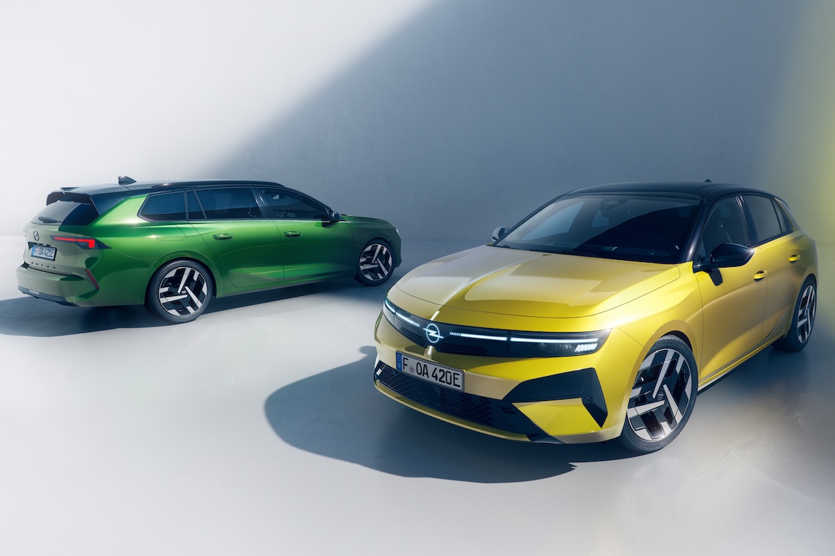 オペルのCセグメントの定番が近未来ルックへお色直し！ 新世代フェイス