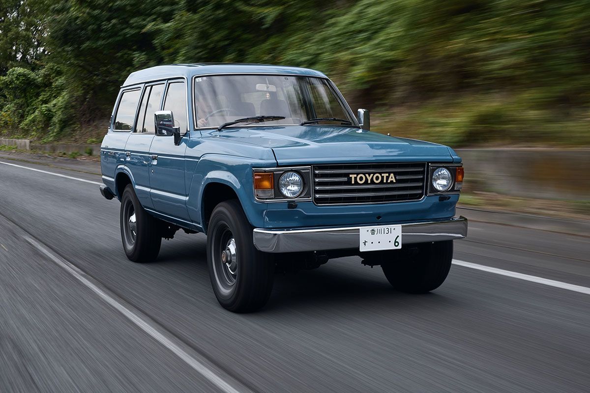 「ゲレンデ(メルセデス・ベンツGクラス)も気になったけど、あの雰囲気はキャラじゃない。当時モノの軍用車のような雰囲気で乗るのはアリかな。旧型ディフェンダーもカッコいいと思うけど、仕事で使うには信頼性が不安です。僕にはランクルがちょうど良いんですよ」。ランクル60がすっかりお気に入りの様子だ。
