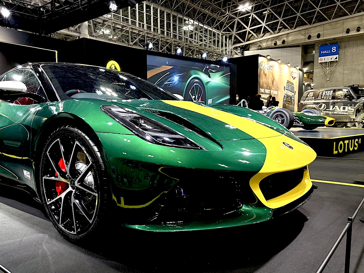 これぞロータス！ なグリーン＆イエローの2台「エミーラ・クラーク