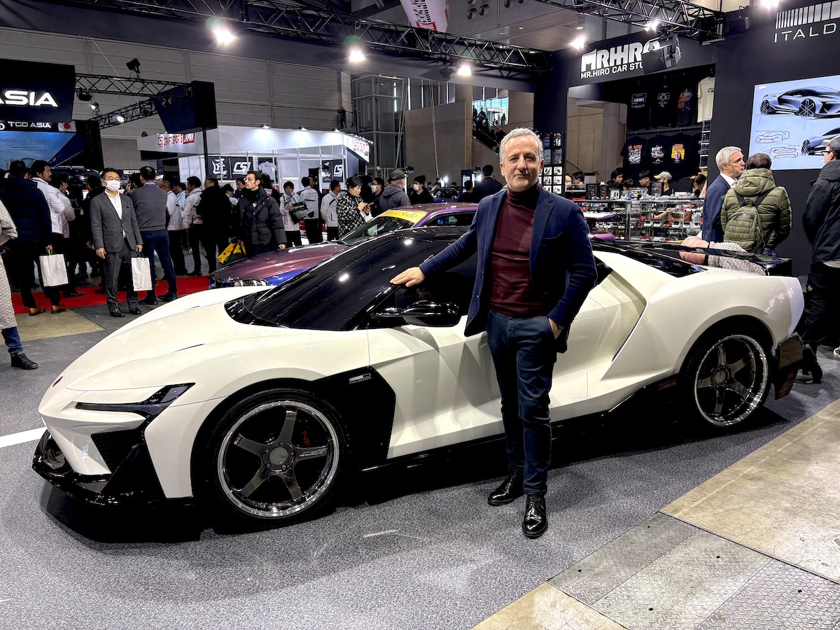 中身は2代目ホンダNSX！ でも初代NSXの面影があちこちに？ NSX