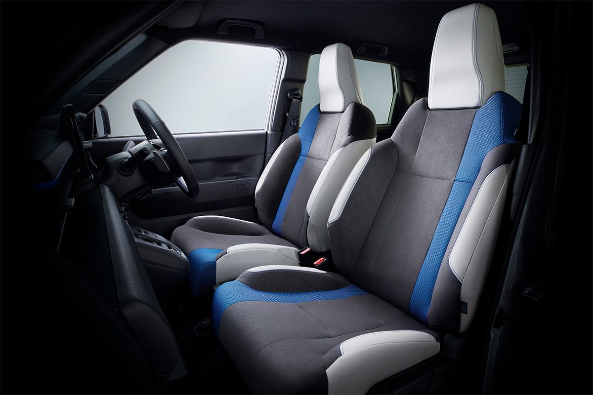 ジャパン・モビリティ・ショー2025で世界初公開されたホンダ・スーパーワン