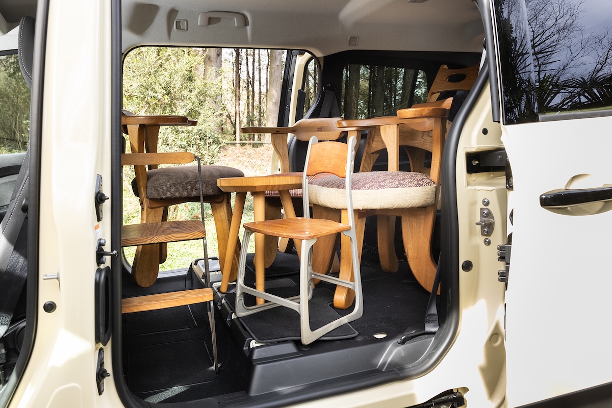 当然実際には梱包された後に載せ下ろしをするが、積載量の目安にはなるのではないだろうか。