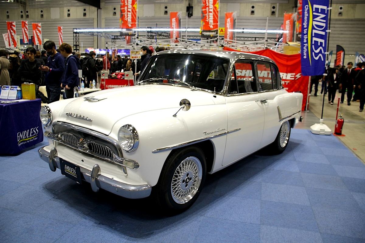 2年をかけて復活した「トヨペット・クラウン」が同世代車たちと夢の