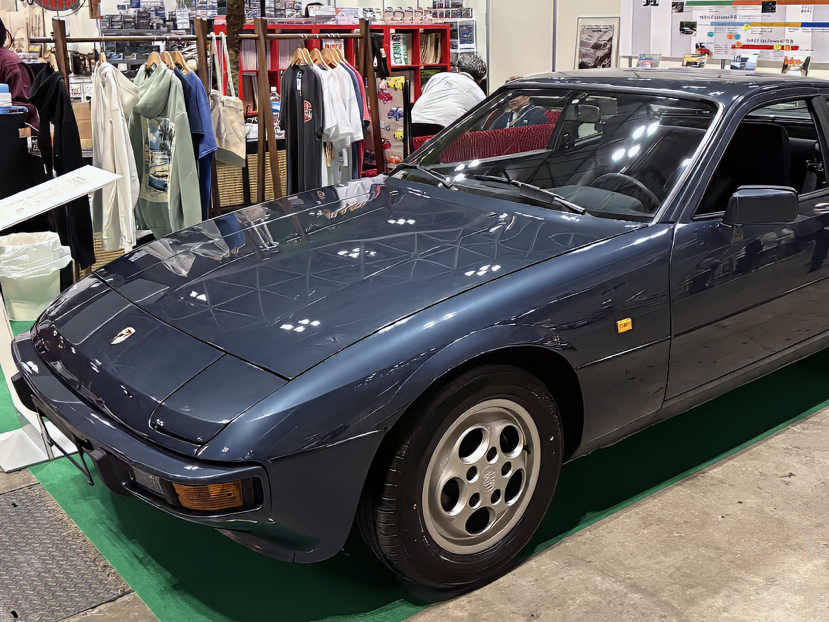 いうなればこれはFRのナロー・ポルシェ!! 上陸50周年を迎える「924」と