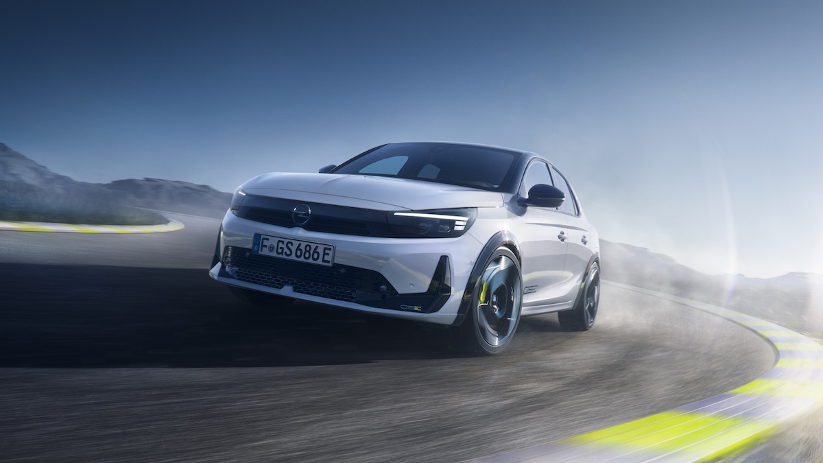 まもなく現れるVWの「ID.ポロGTI」にライバルが先行！ 現行オペル最速