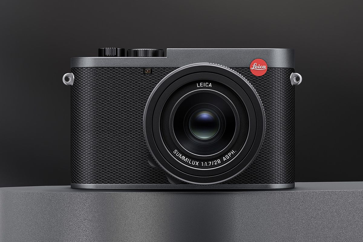 ライカQ3「メタルグレー」