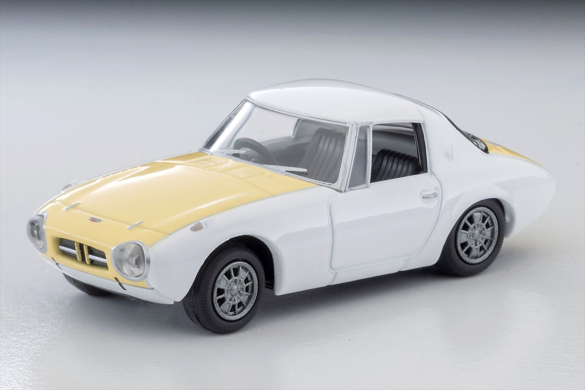 赤の最終型と白／黄のレース仕様、トヨタ・スポーツ800の新作を2タイプ