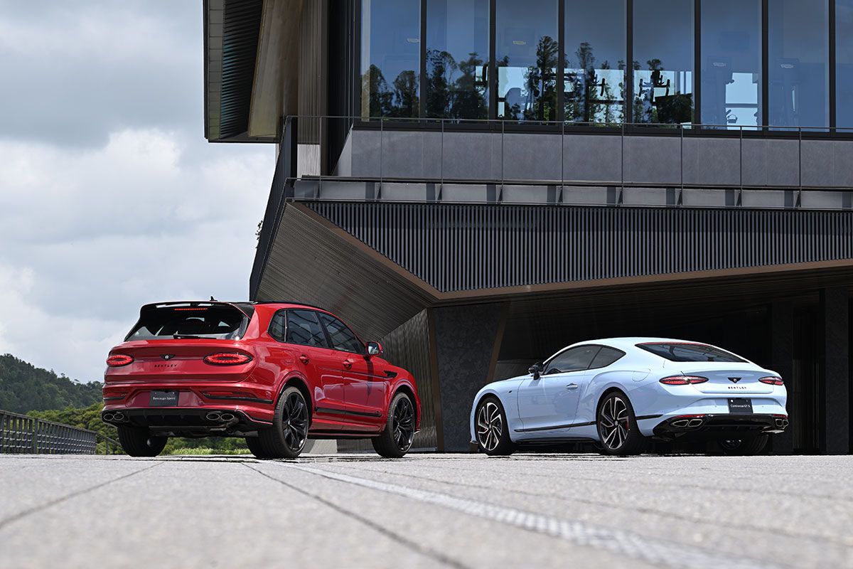 ベントレー「ベンテイガ・スピード」と「コンチネンタルGT S」にTHE MAGARIGAWA CLUBで試乗した