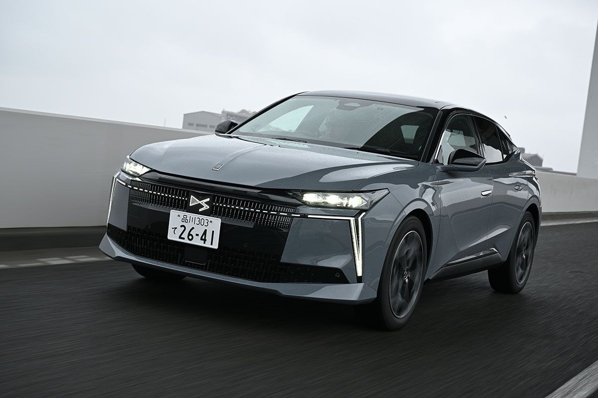 DSオートモビルズのN°4（ナンバーフォー）試乗した